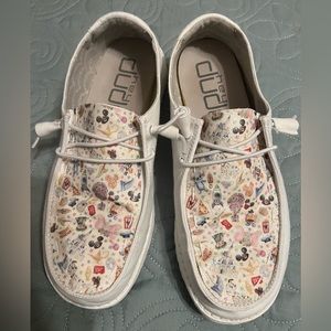 Women’s Hey Dudes size 8 Disney